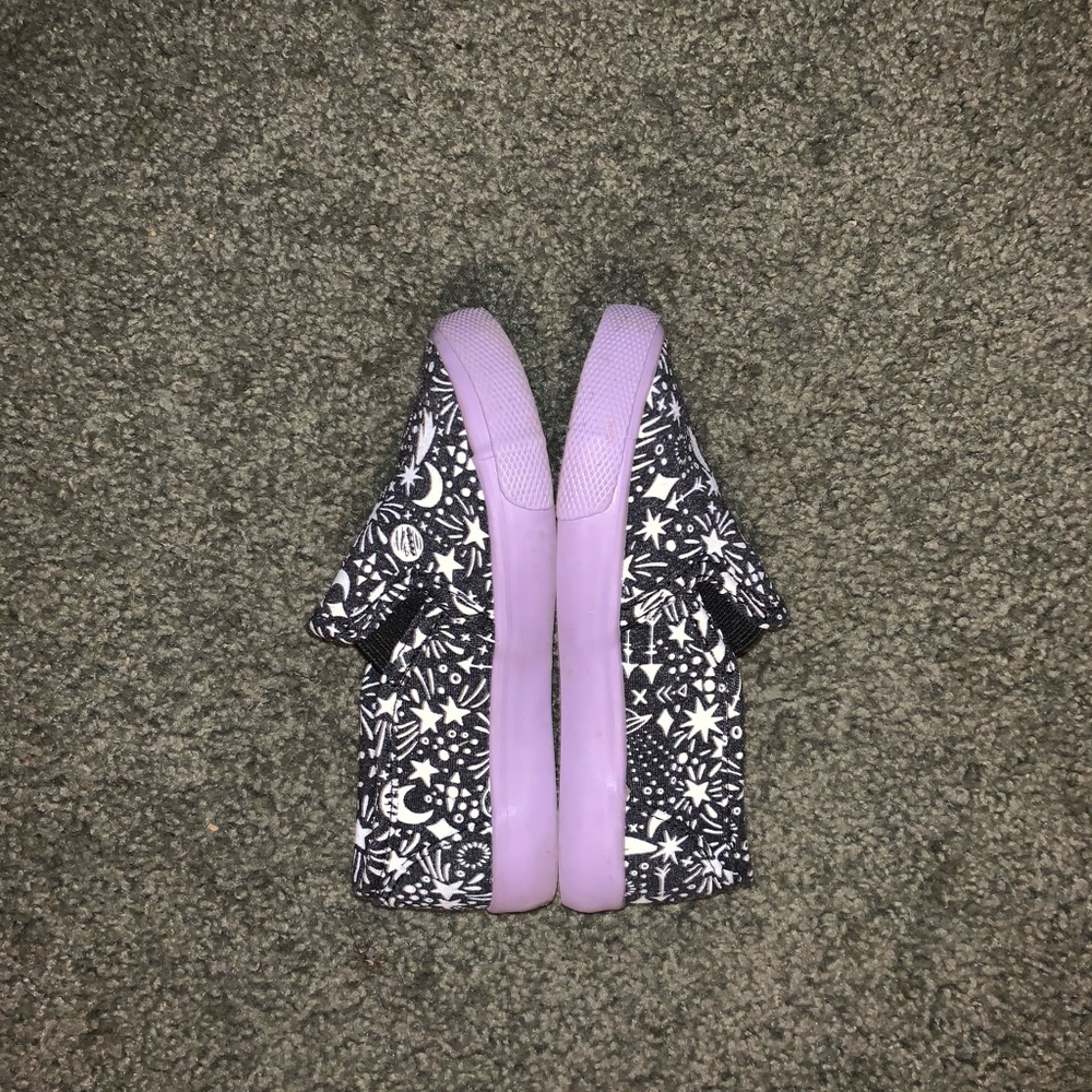 GUC Size 8 Toddler Purple Canvas Shoe